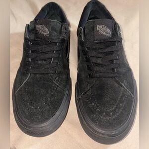 Vans Black Suede Low-Top Skate Sneakers